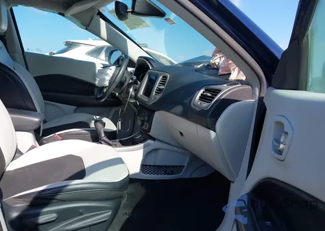 2020 Jeep Compass Latitude Fwd из США, поврежденный, VIN 3C4NJCBB7LT130383